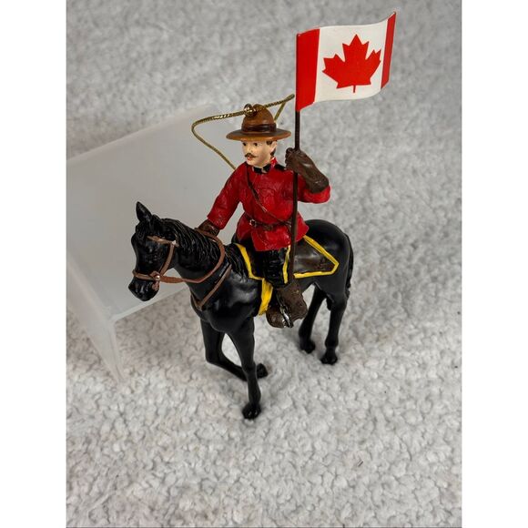 Royal Canadian Mounted Police (RCMP) Officer On Horse Christmas Ornament - Picture 1 of 12